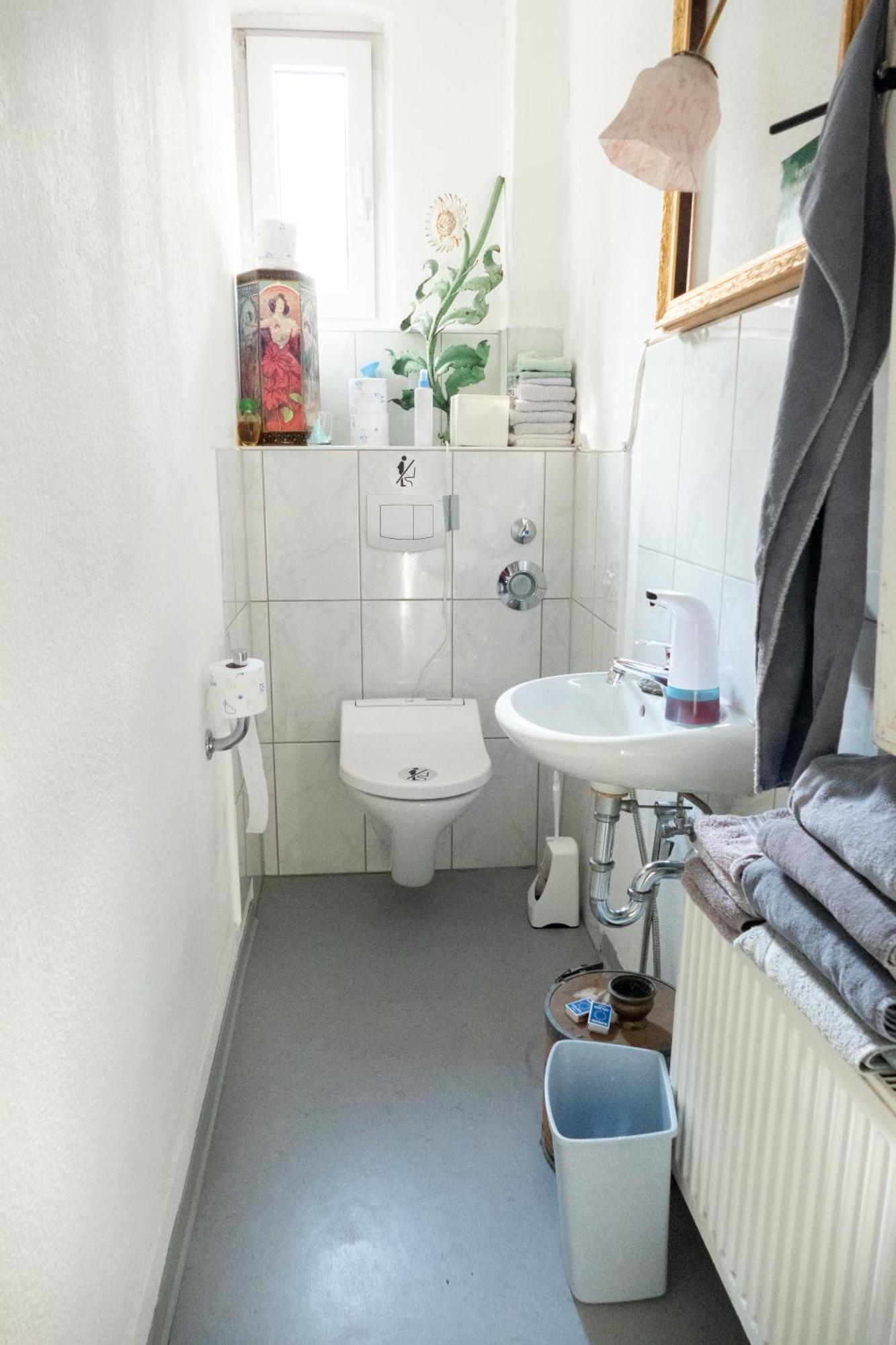 Zimmer In Kuenstlerwohnung Stuttgart Buitenkant foto