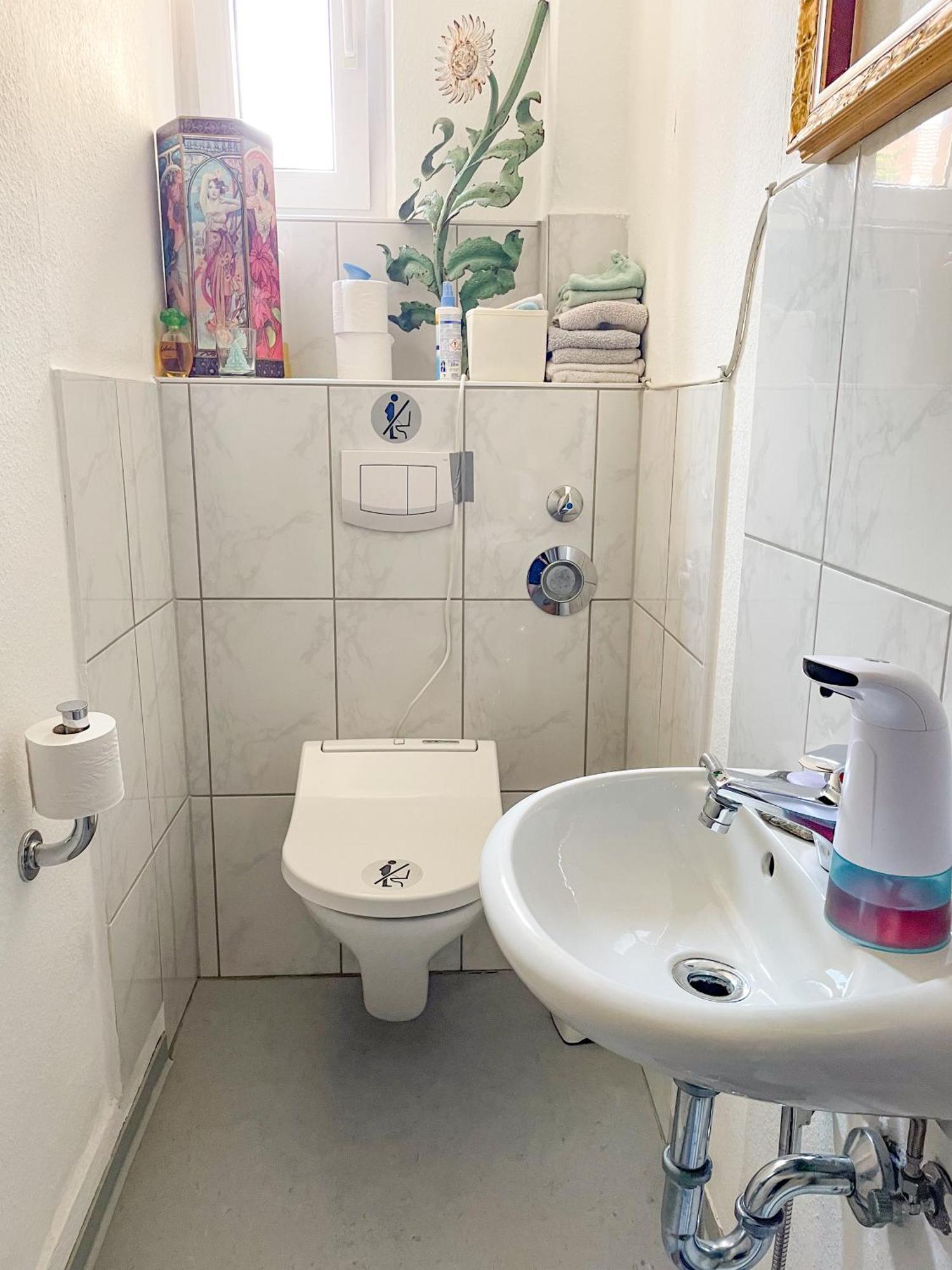 Zimmer In Kuenstlerwohnung Stuttgart Buitenkant foto